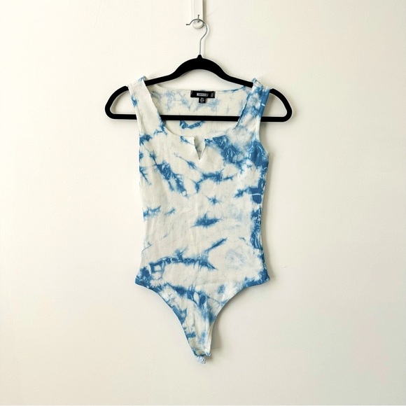 Missguided Blue and White Tie-Dye Bodysuit - Picture 4 of 7